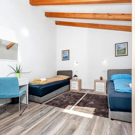 Vikendica Cozy In Fradelani