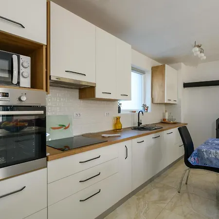 Holiday home Stunning In Fradelani With Wifi Sivati