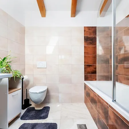 Stunning In Fradelani With Wifi * Sivati