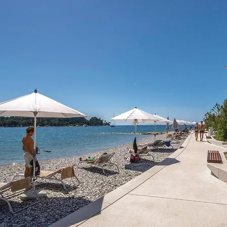 Stunning In Fradelani With Wifi * Sivati